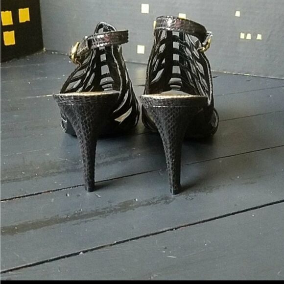 🌼 NWOT Marc Fisher Heels - Picture 4 of 8